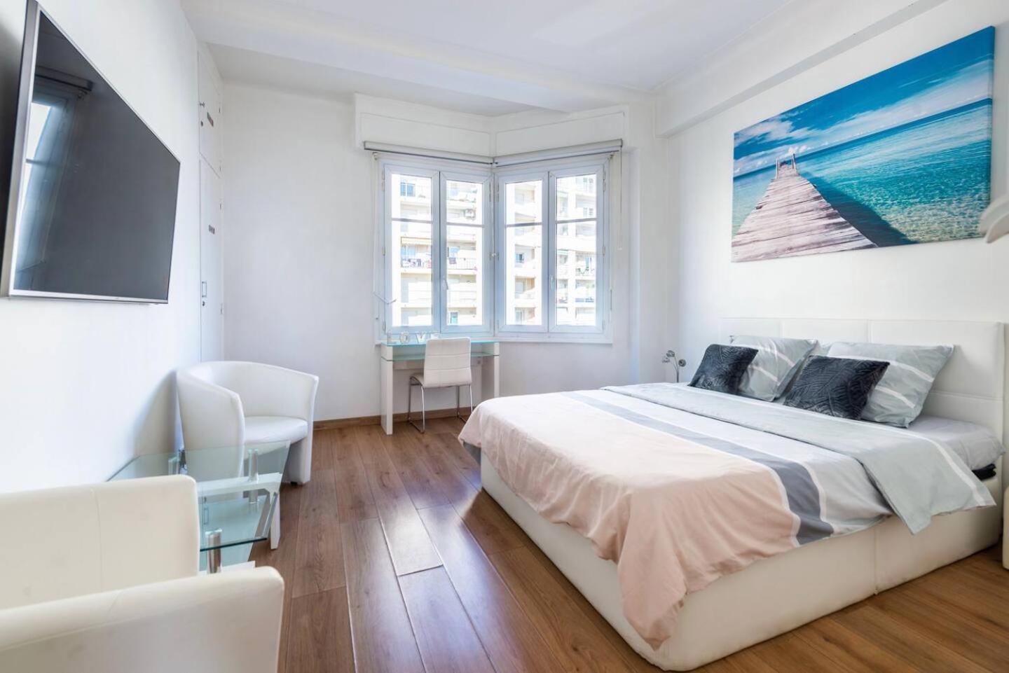 Modern Sea View Apartment On Promenade Des Anglais Nicea Zewnętrze zdjęcie